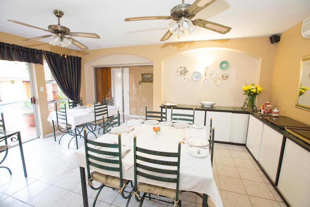 Loerie Guesthouse Hoedspruit Buitenkant foto