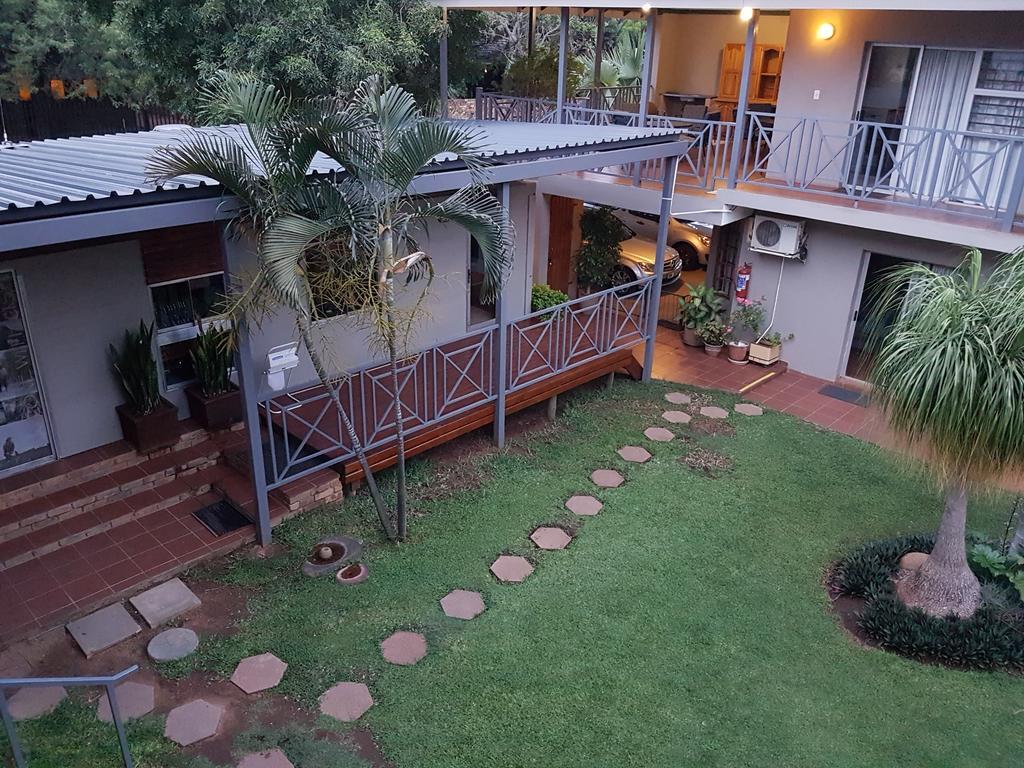 Loerie Guesthouse Hoedspruit Buitenkant foto