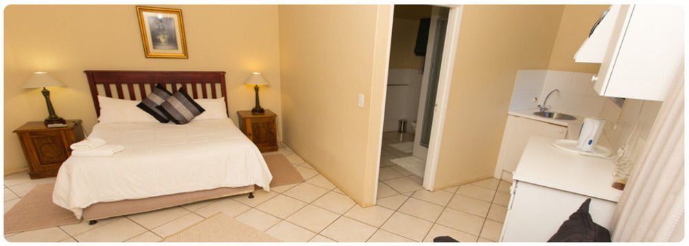 Loerie Guesthouse Hoedspruit Buitenkant foto