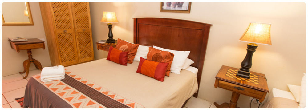 Loerie Guesthouse Hoedspruit Buitenkant foto