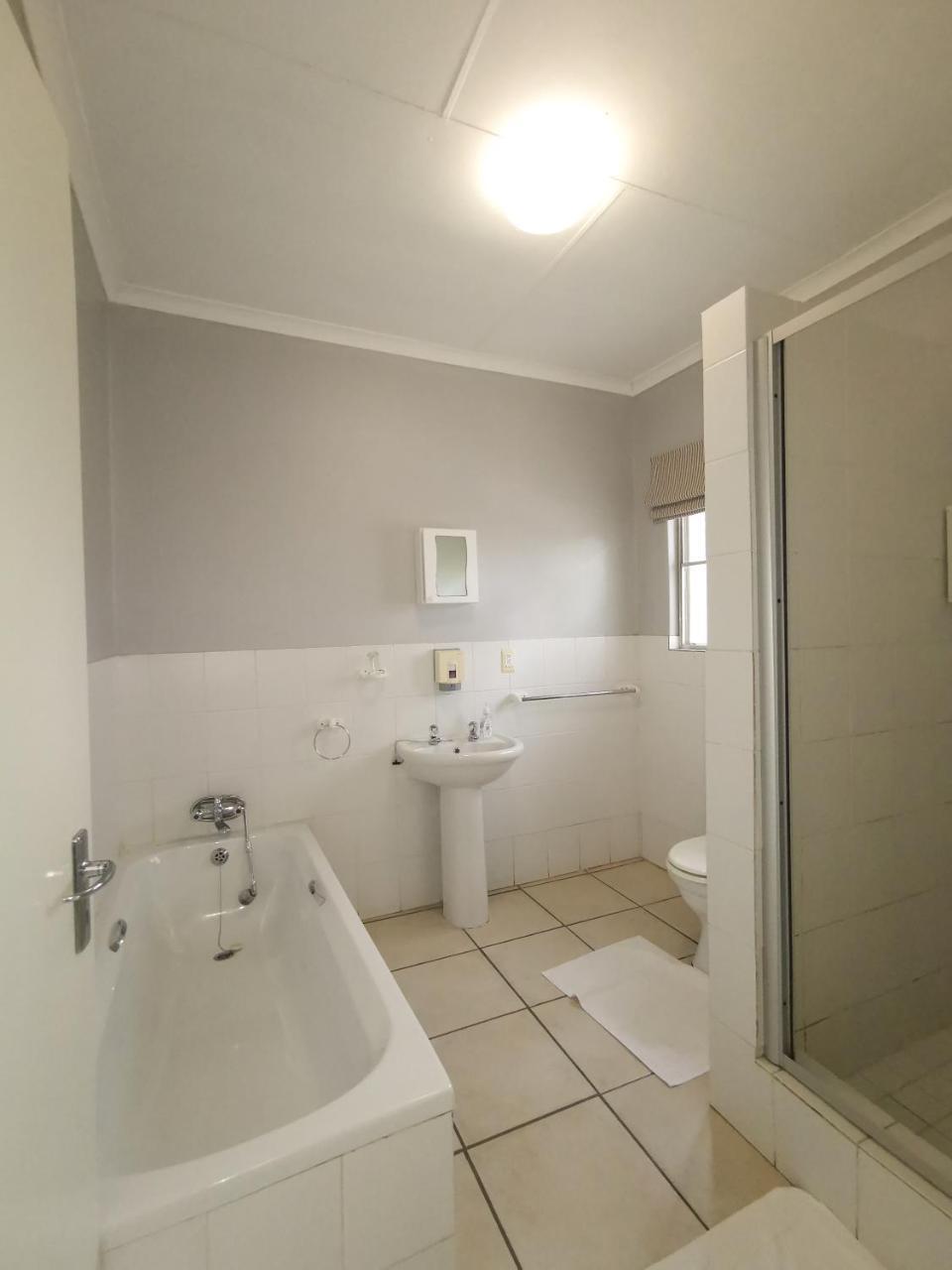 Loerie Guesthouse Hoedspruit Buitenkant foto